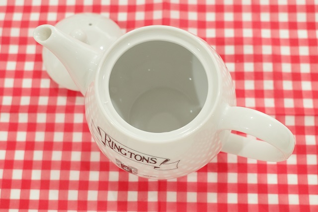 □英国紅茶 Ringtons リントンズ【クラシック柄のティーポット】