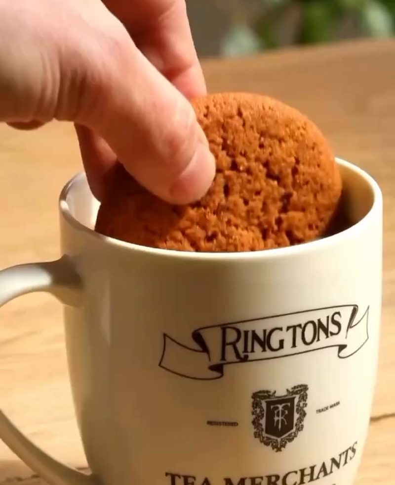 リントンズ　ビスケットバレル　新品未使用 リントンズ ビスケットバレル 新品未使用 新発売！リントンズの